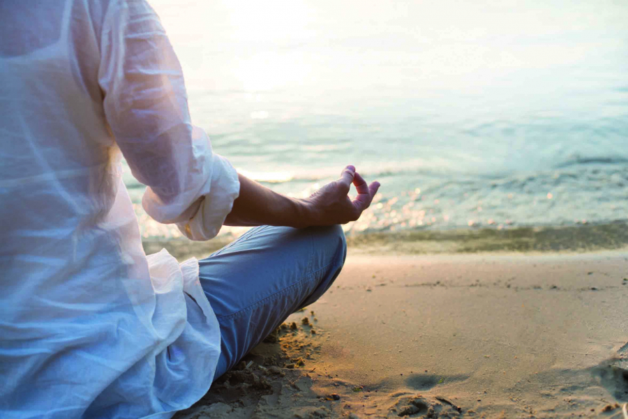 Yoga – ein Weg zu Entspannung und Wohlbefinden in Beruf und Alltag